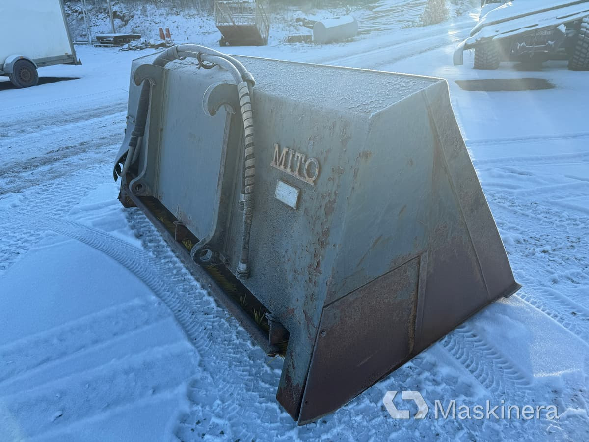 Sandningsskopa Mito Stora BM - דלי מעמיס: תמונה 5 Sandningsskopa Mito Stora BM - דלי מעמיס: תמונה 5