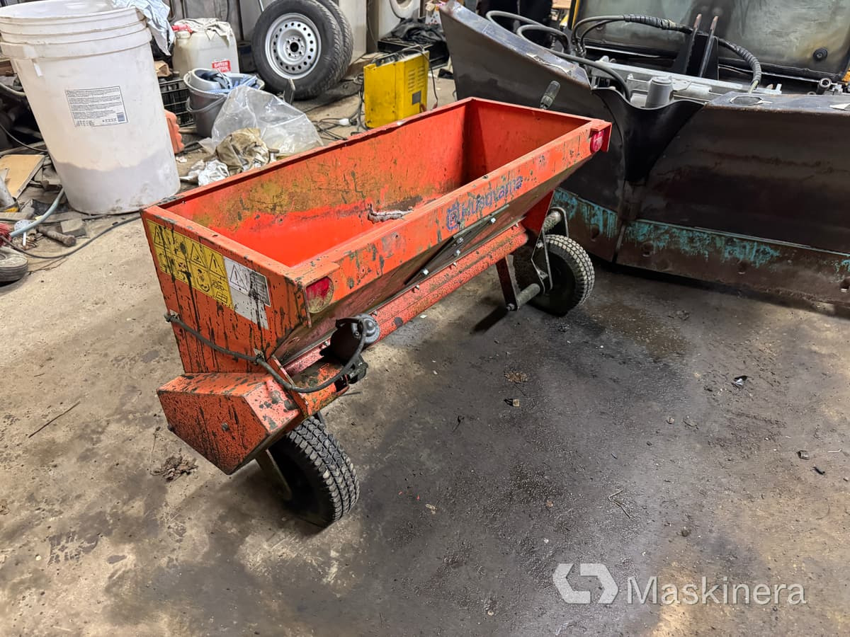 Sandspridare Husqvarna Kova S1001 - מפזר חול/ מלח: תמונה 3 Sandspridare Husqvarna Kova S1001 - מפזר חול/ מלח: תמונה 3