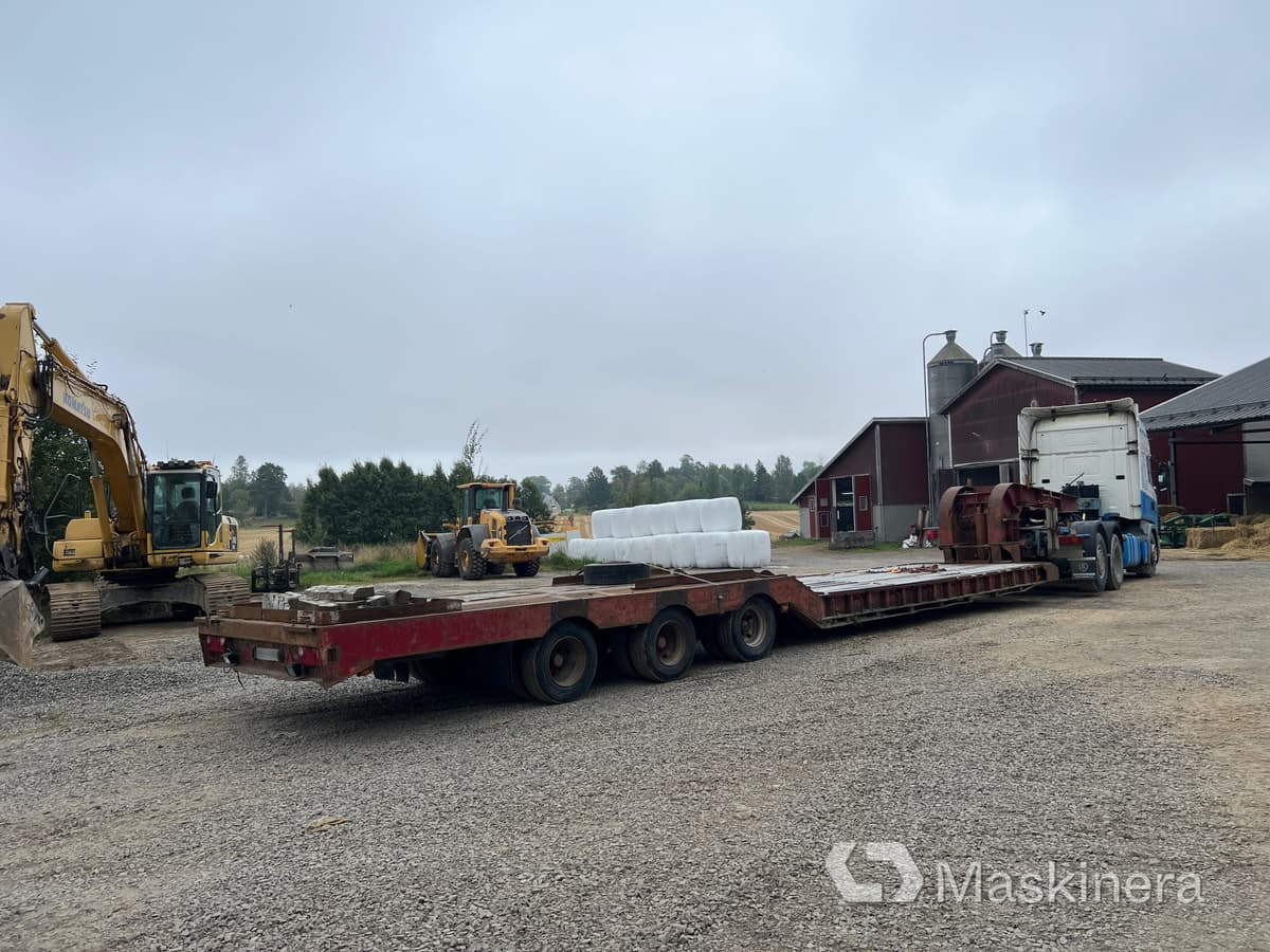 Scania R144LB6X2*4NB460 Dragbil Scania R144 med maskintrailer - יחידת טרקטור, סמיטריילר בהובלה אוטומטית: תמונה 5 Scania R144LB6X2*4NB460 Dragbil Scania R144 med maskintrailer - יחידת טרקטור, סמיטריילר בהובלה אוטומטית: תמונה 5