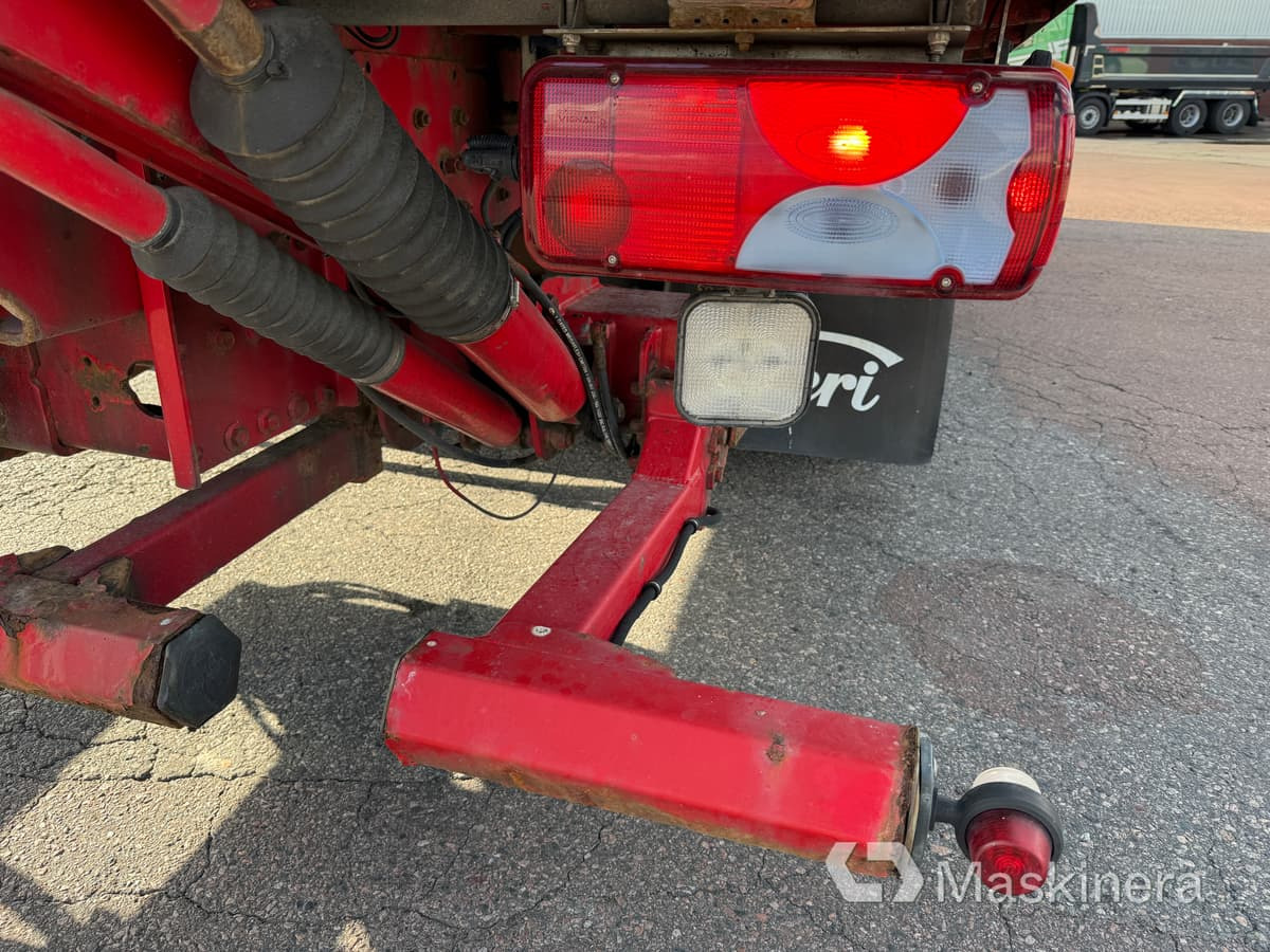 משאית תיבה Scania R560  Skåpbil Scania R560: תמונה 38