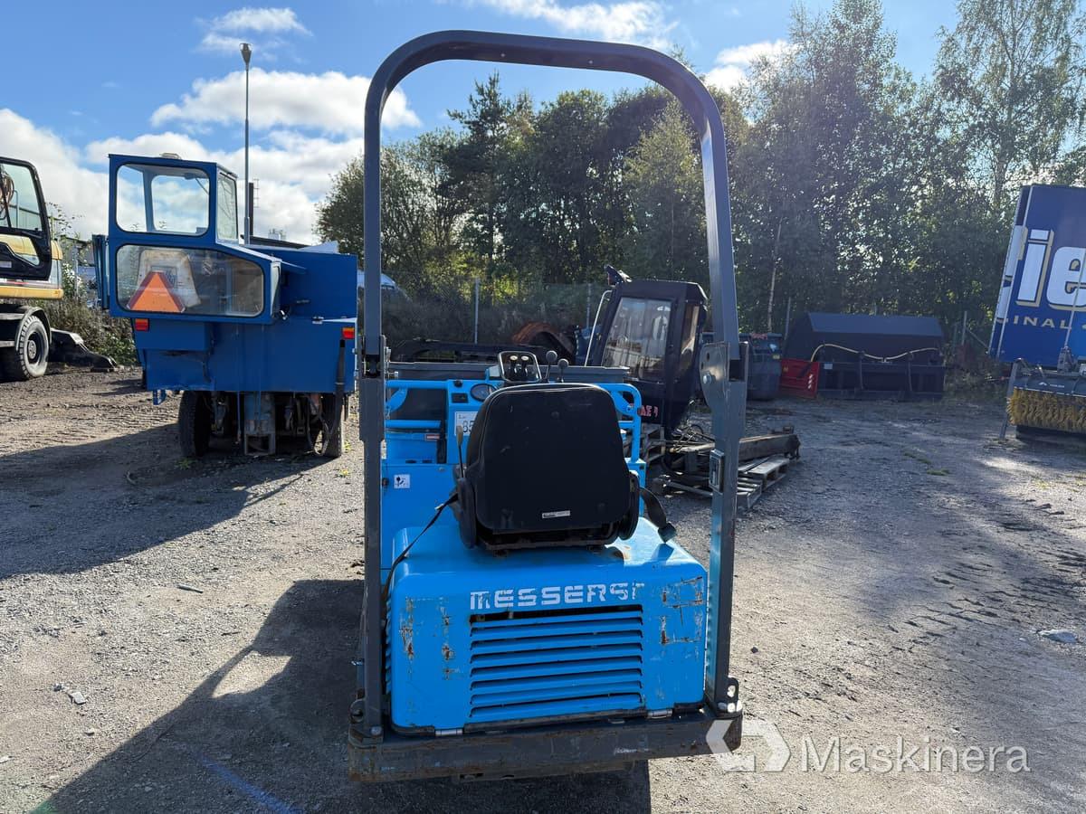 Självlastande Dumper Messersi TCH-1500/BT - מסיר פסולת זוחל: תמונה 4 Självlastande Dumper Messersi TCH-1500/BT - מסיר פסולת זוחל: תמונה 4