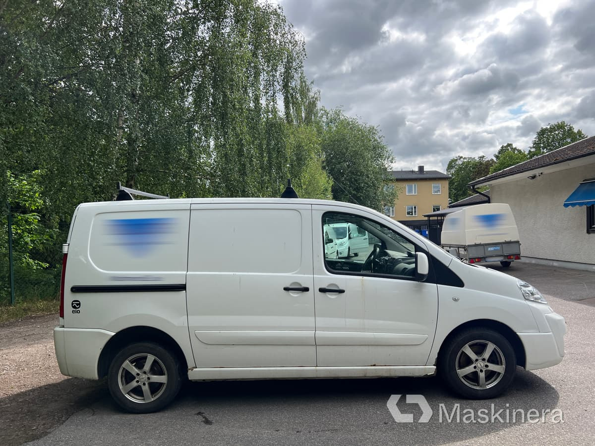 Skåpbil Peugeot Expert - כלי רכב מסחרי עם לוח: תמונה 4 Skåpbil Peugeot Expert - כלי רכב מסחרי עם לוח: תמונה 4