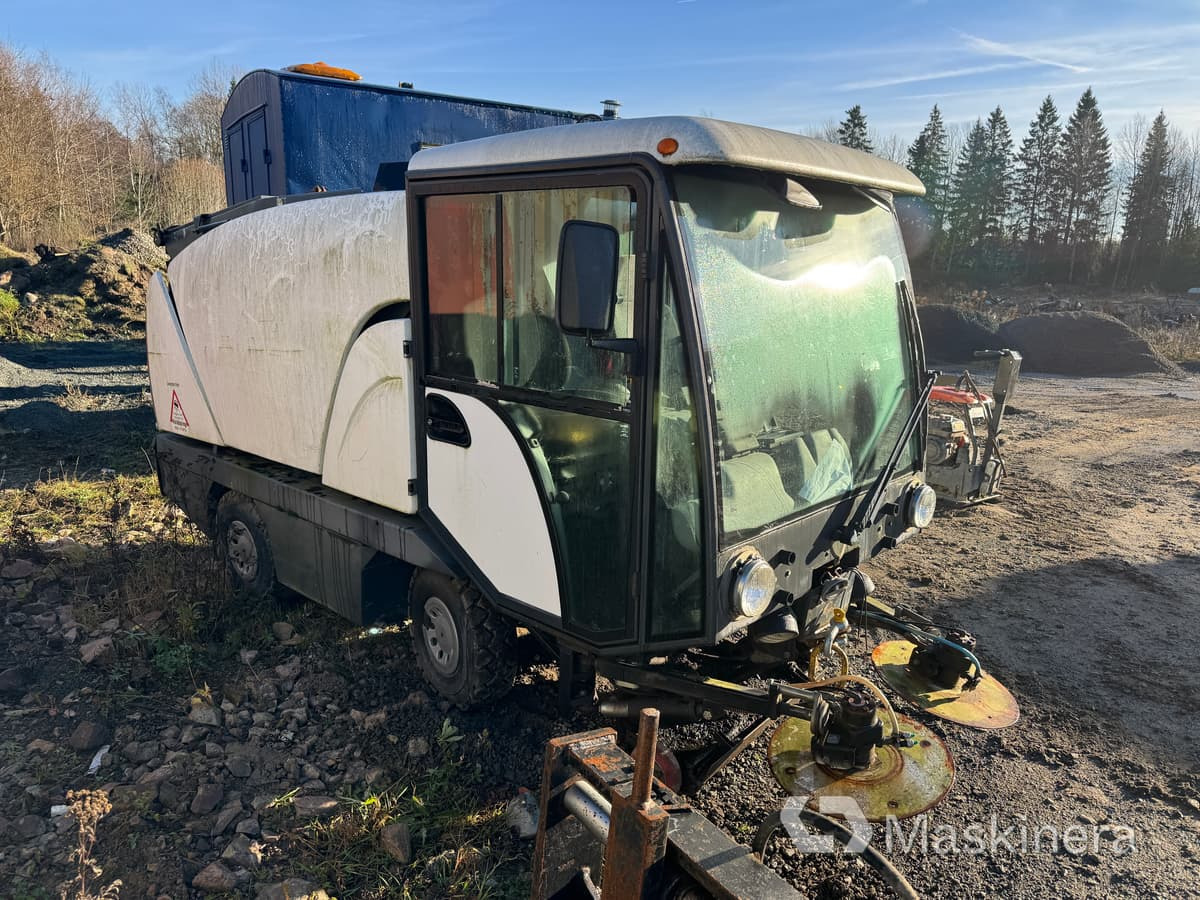 Sopmaskin Johnston Compact 142A 101T (Rep. objekt) - מטאטא כבישים: תמונה 3 Sopmaskin Johnston Compact 142A 101T (Rep. objekt) - מטאטא כבישים: תמונה 3