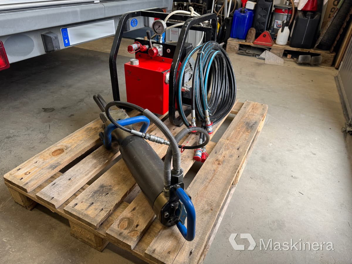 Tehma SP400 & Tehma Centralina PP600-E Stenspräckare Tehma SP400 med hydraulaggregat och slang - מכונות אחרות: תמונה 1 Tehma SP400 & Tehma Centralina PP600-E Stenspräckare Tehma SP400 med hydraulaggregat och slang - מכונות אחרות: תמונה 1