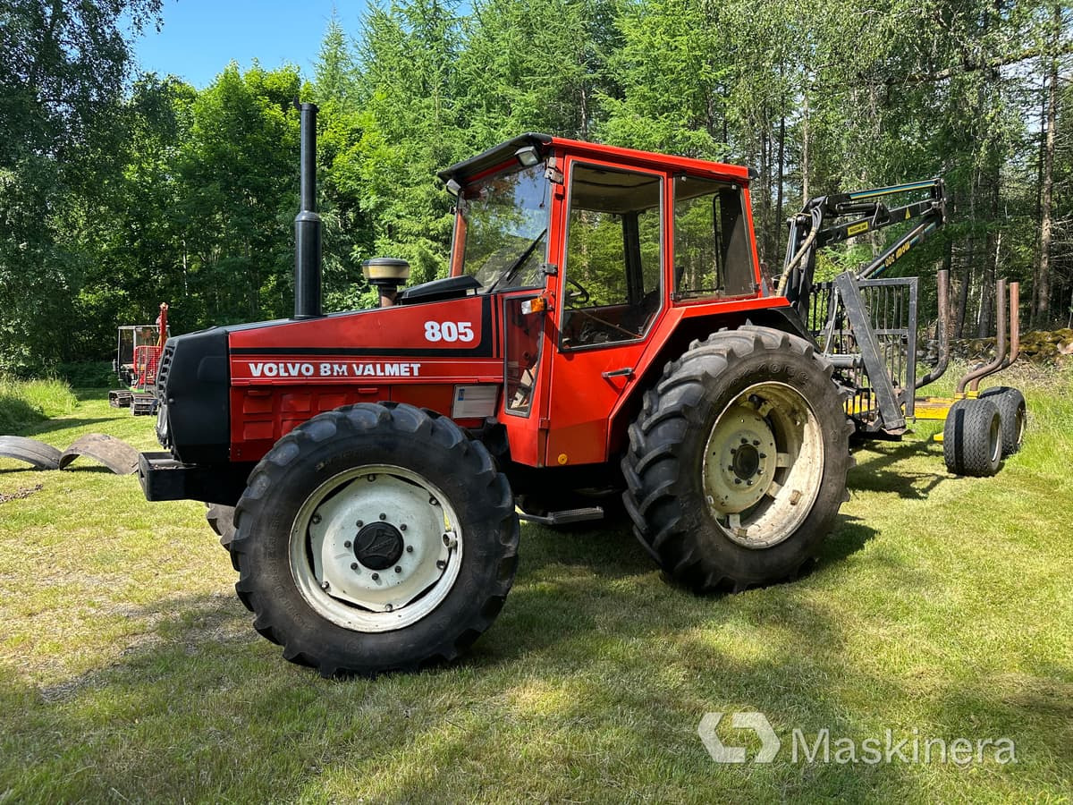 Traktor Volvo BM 805-4 med skogsvagn och kran - טרקטור חקלאי, קרון נגרר ליערות: תמונה 5 Traktor Volvo BM 805-4 med skogsvagn och kran - טרקטור חקלאי, קרון נגרר ליערות: תמונה 5