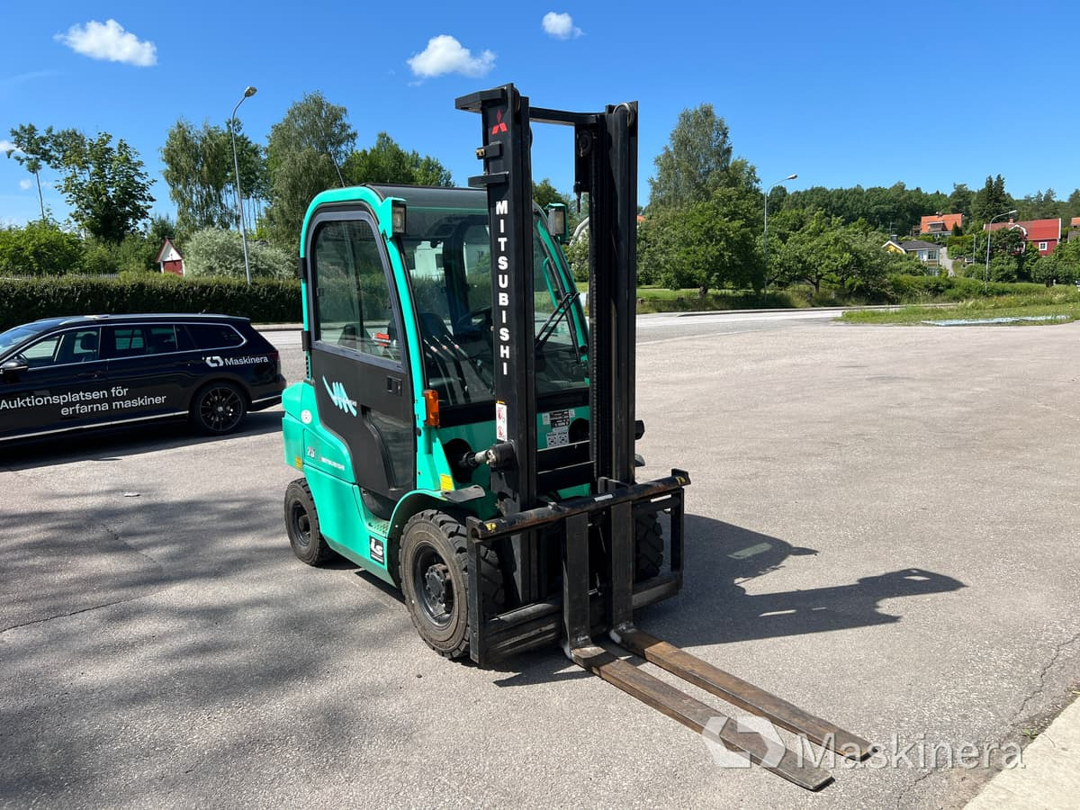 Truck Mitsubishi FD25N - מלגזת סולר: תמונה 3 Truck Mitsubishi FD25N - מלגזת סולר: תמונה 3