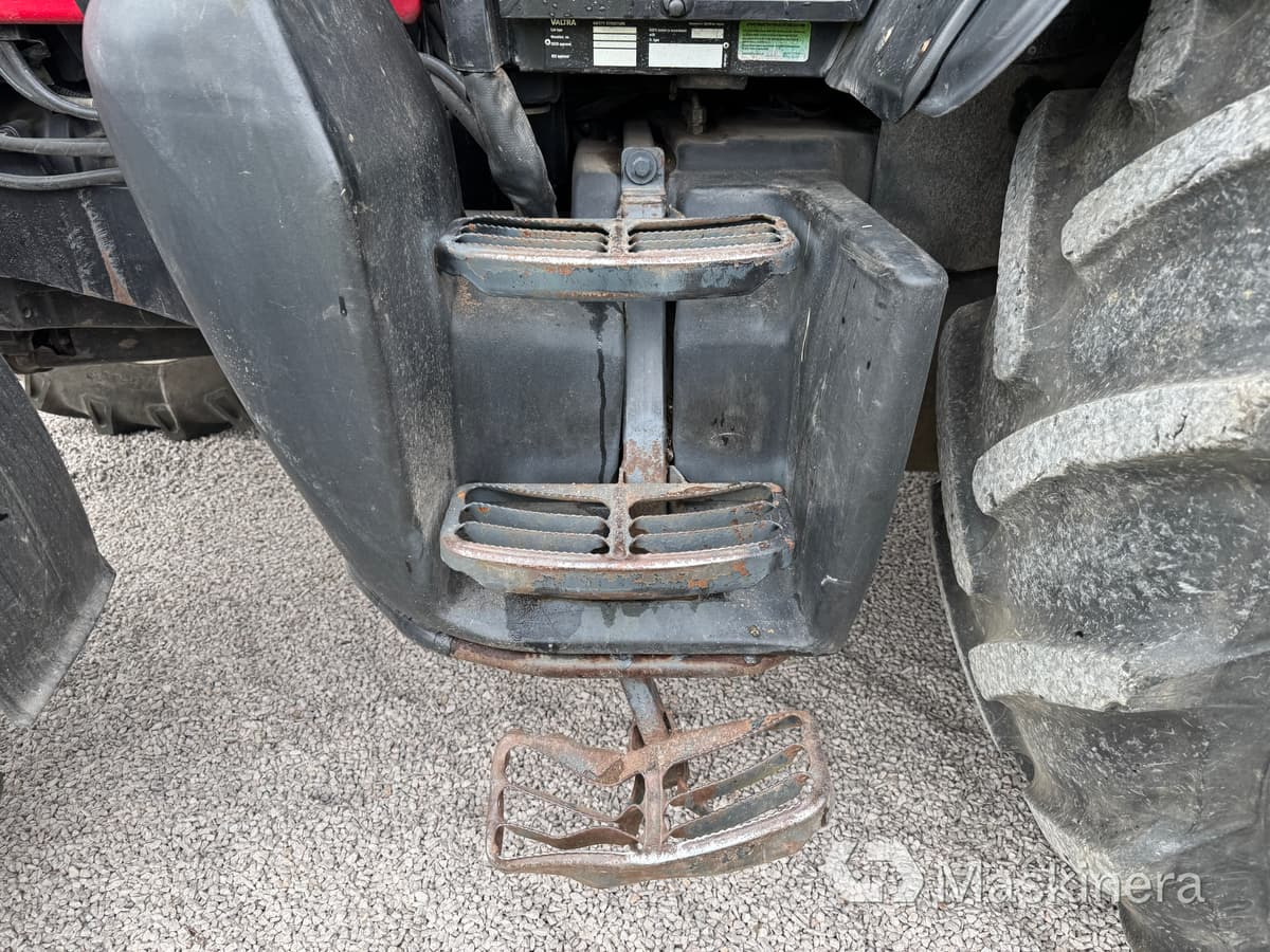טרקטור חקלאי Valtra N121 & Farma CT 6,5-12  Traktor Valtra N121 Advance med frontlastare & Skogskärra Farma T12: תמונה 44