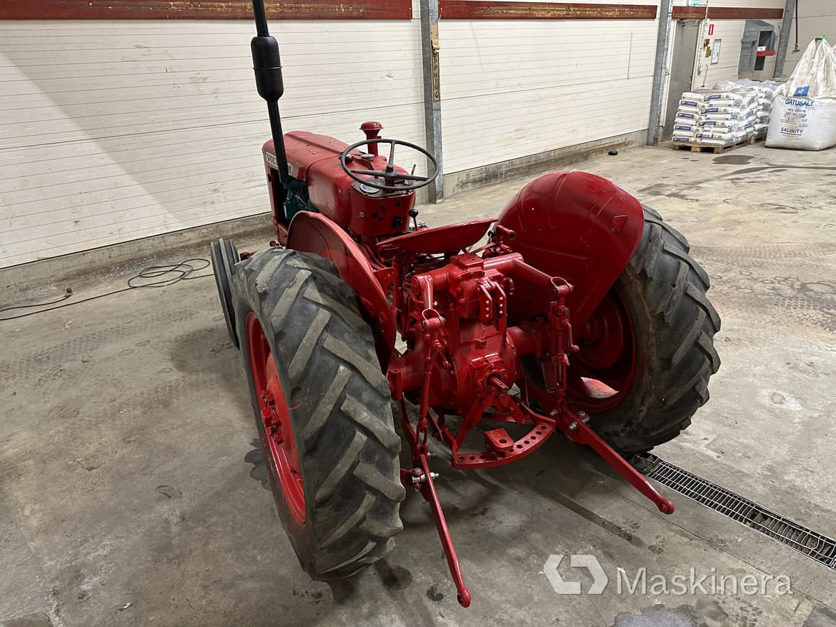 Veterantraktor Volvo BM 320 - טרקטור חקלאי: תמונה 5 Veterantraktor Volvo BM 320 - טרקטור חקלאי: תמונה 5