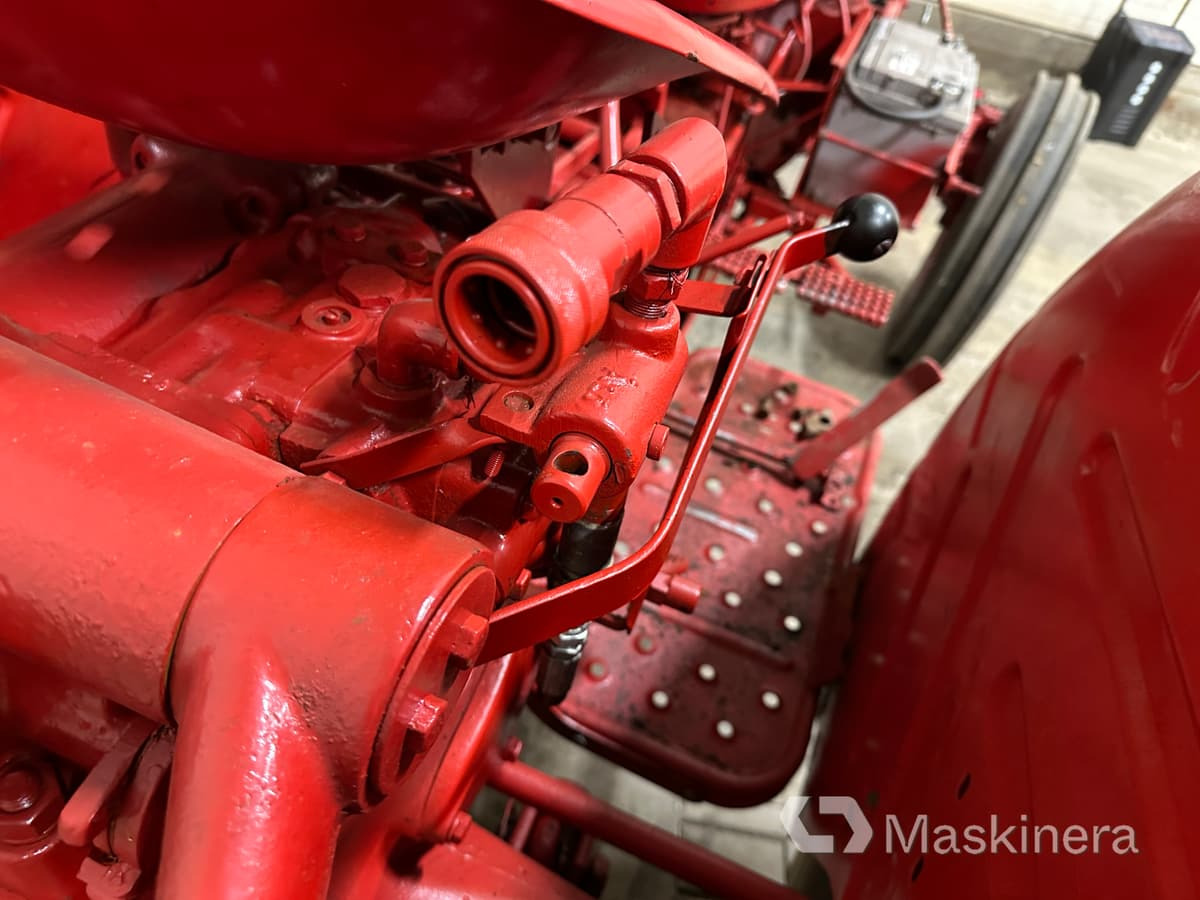 הַחכָּרָה  Veterantraktor Volvo BM 320 Veterantraktor Volvo BM 320: תמונה 34