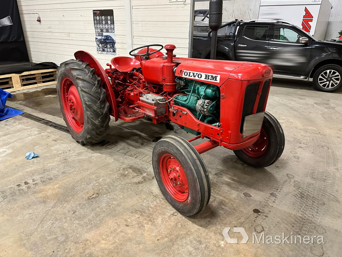 Veterantraktor Volvo BM 320 - טרקטור חקלאי: תמונה 1 Veterantraktor Volvo BM 320 - טרקטור חקלאי: תמונה 1