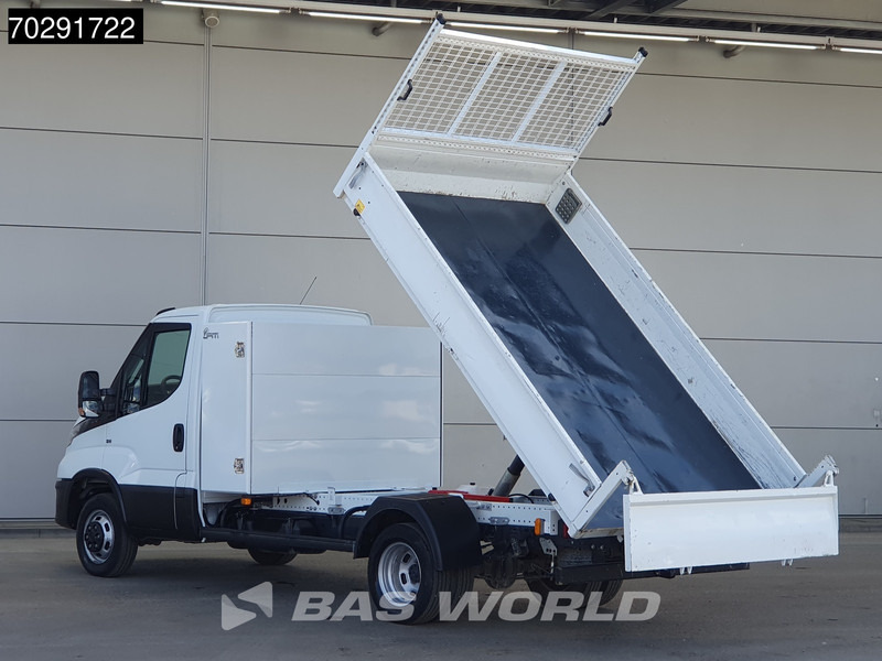 Iveco Daily 35C16 3.0L Open Laadbak met Kist Dubbellucht 3,5t Trekhaak Navi Airco Cruise Camera Euro6 Pritsche Pickup Open Box 2m3 Airco Tre - כלי רכב מסחרי במיטה שטוחה: תמונה 2 Iveco Daily 35C16 3.0L Open Laadbak met Kist Dubbellucht 3,5t Trekhaak Navi Airco Cruise Camera Euro6 Pritsche Pickup Open Box 2m3 Airco Tre - כלי רכב מסחרי במיטה שטוחה: תמונה 2