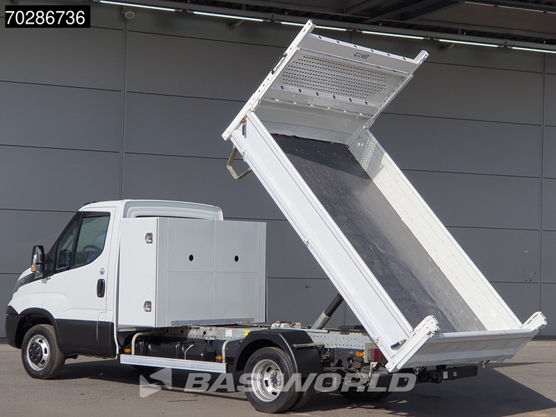 Iveco Daily 35C18 3.0L Automaat Kipper met Kist Dubbellucht 3,5t Trekhaak Airco Euro6 Tipper Kieper Benne 2m3 Airco Trekhaak Cruise control - כלי רכב מסחרי מזהיר: תמונה 2 Iveco Daily 35C18 3.0L Automaat Kipper met Kist Dubbellucht 3,5t Trekhaak Airco Euro6 Tipper Kieper Benne 2m3 Airco Trekhaak Cruise control - כלי רכב מסחרי מזהיר: תמונה 2
