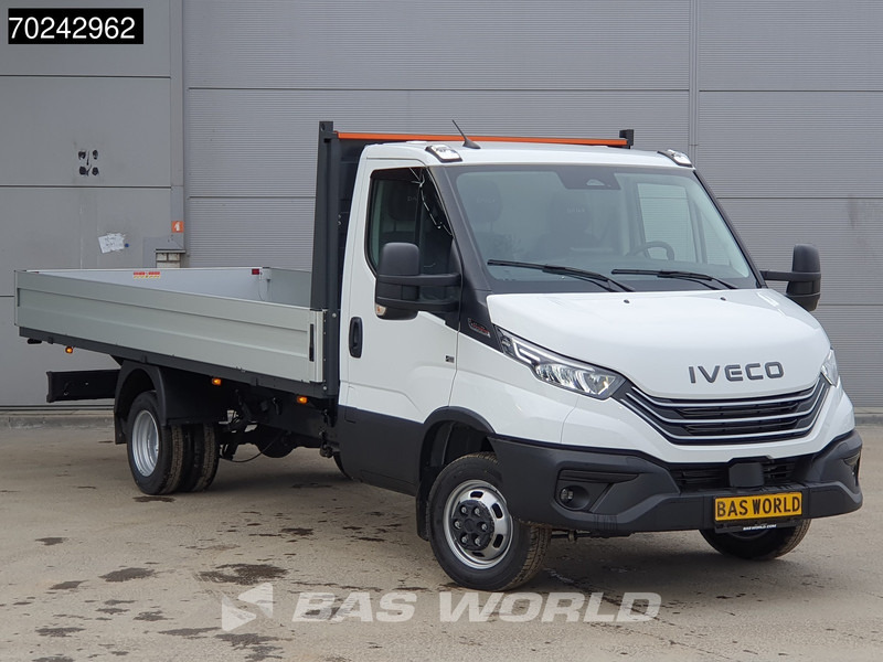 Iveco Daily 35C18 3.0L Automaat Nwe model 2025 Open laadbak Navi ACC LED 3,5T Trekvermogen Pritsche Pickup Airco - כלי רכב מסחרי במיטה שטוחה: תמונה 3 Iveco Daily 35C18 3.0L Automaat Nwe model 2025 Open laadbak Navi ACC LED 3,5T Trekvermogen Pritsche Pickup Airco - כלי רכב מסחרי במיטה שטוחה: תמונה 3