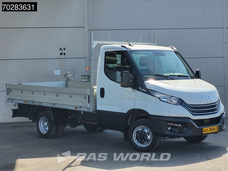 Iveco Daily 35C18 3.0L Open Laadbak Dubbellucht 3,5t Trekhaak Airco Cruise Camera Parkeersensoren Euro6 Meubelbak Koffer Airco Trekhaak Crui - כלי רכב מסחרי במיטה שטוחה: תמונה 3 Iveco Daily 35C18 3.0L Open Laadbak Dubbellucht 3,5t Trekhaak Airco Cruise Camera Parkeersensoren Euro6 Meubelbak Koffer Airco Trekhaak Crui - כלי רכב מסחרי במיטה שטוחה: תמונה 3