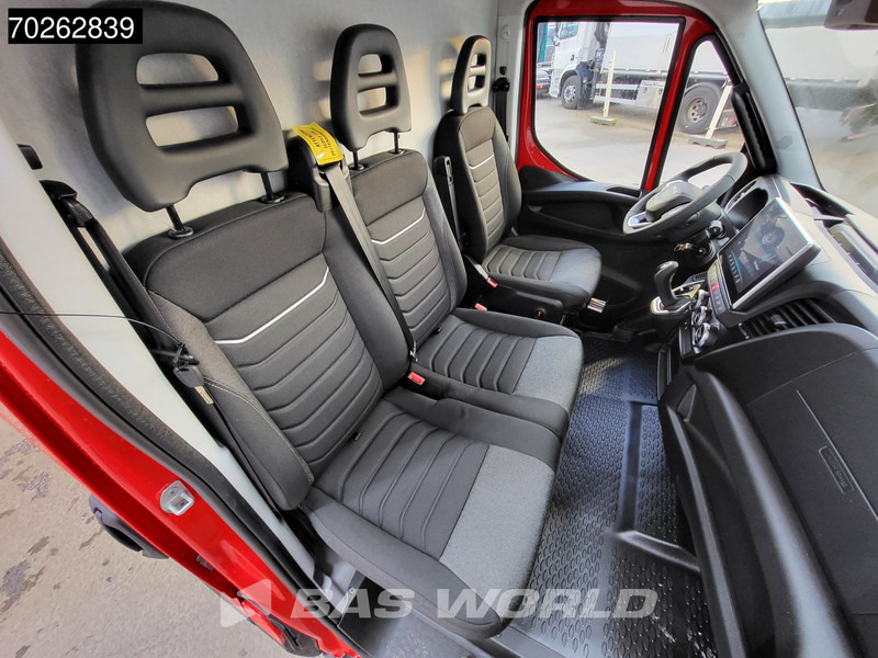 Interior photo 2:   חָדָשׁ כלי רכב מסחרי עם לוח Iveco Daily 35C21 3.0L Automaat 16m3 L4H2 LED ACC CarPlay Camera L3H2 16m3 Airco