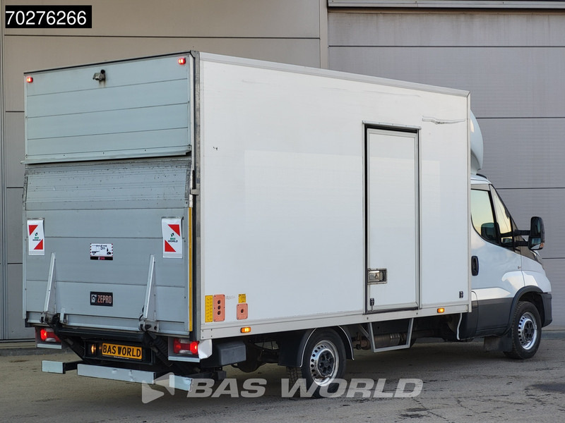 Iveco Daily 35S14 Automaat Laadklep Bakwagen Zijdeur Airco Cruise Meubelbak Koffer Airco Cruise control - כלי רכב מסחרי עם תיבה: תמונה 5 Iveco Daily 35S14 Automaat Laadklep Bakwagen Zijdeur Airco Cruise Meubelbak Koffer Airco Cruise control - כלי רכב מסחרי עם תיבה: תמונה 5