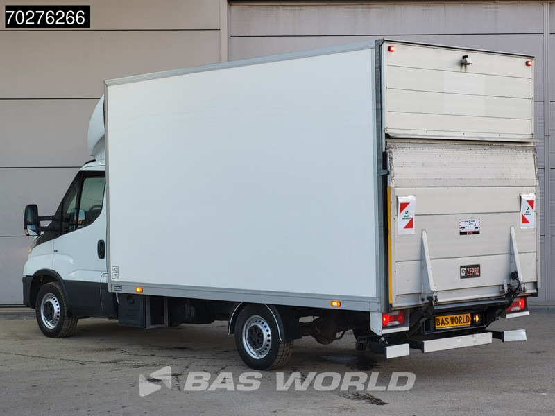 Iveco Daily 35S14 Automaat Laadklep Bakwagen Zijdeur Airco Cruise Meubelbak Koffer Airco Cruise control - כלי רכב מסחרי עם תיבה: תמונה 2 Iveco Daily 35S14 Automaat Laadklep Bakwagen Zijdeur Airco Cruise Meubelbak Koffer Airco Cruise control - כלי רכב מסחרי עם תיבה: תמונה 2