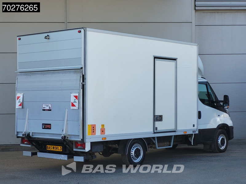 Iveco Daily 35S14 Automaat Laadklep Zijdeur Bakwagen Airco Cruise Camera Euro6 Meubelbak Koffer Airco Cruise control - כלי רכב מסחרי עם תיבה: תמונה 5 Iveco Daily 35S14 Automaat Laadklep Zijdeur Bakwagen Airco Cruise Camera Euro6 Meubelbak Koffer Airco Cruise control - כלי רכב מסחרי עם תיבה: תמונה 5