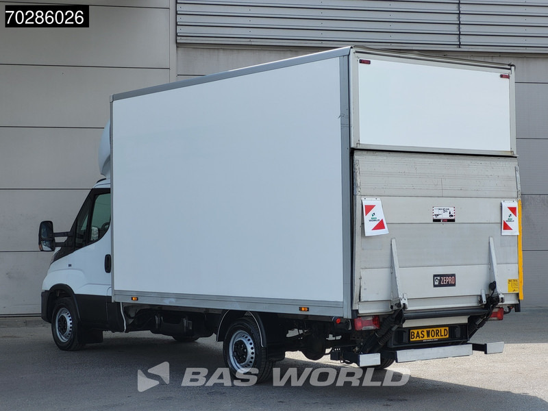 Iveco Daily 35S14 Laadklep Zijdeur Bakwagen Airco Cruise Euro6 Meubelbak Koffer 20m3 Airco Cruise control - כלי רכב מסחרי עם תיבה: תמונה 2 Iveco Daily 35S14 Laadklep Zijdeur Bakwagen Airco Cruise Euro6 Meubelbak Koffer 20m3 Airco Cruise control - כלי רכב מסחרי עם תיבה: תמונה 2