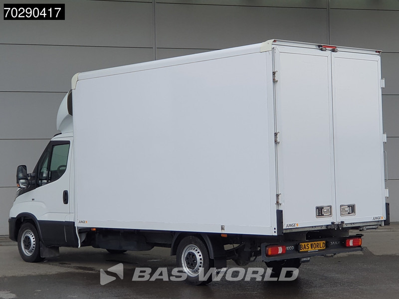 Iveco Daily 35S16 Automaat Bakwagen Achterdeuren 160PK Airco Camera Euro6 Meubelbak Koffer 21m3 Airco - כלי רכב מסחרי עם תיבה: תמונה 2 Iveco Daily 35S16 Automaat Bakwagen Achterdeuren 160PK Airco Camera Euro6 Meubelbak Koffer 21m3 Airco - כלי רכב מסחרי עם תיבה: תמונה 2