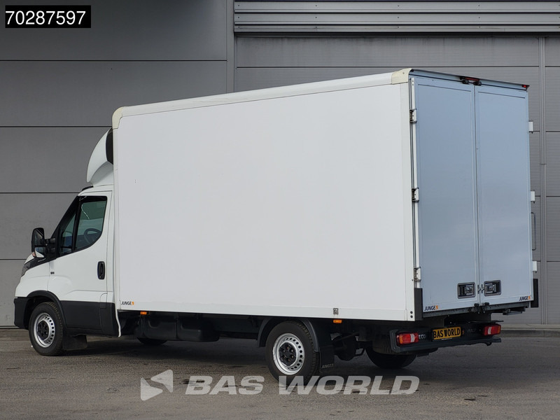 Iveco Daily 35S16 Automaat Bakwagen Achterdeuren Airco Camera Euro6 Meubelbak Koffer 21m3 Airco - כלי רכב מסחרי עם תיבה: תמונה 2 Iveco Daily 35S16 Automaat Bakwagen Achterdeuren Airco Camera Euro6 Meubelbak Koffer 21m3 Airco - כלי רכב מסחרי עם תיבה: תמונה 2