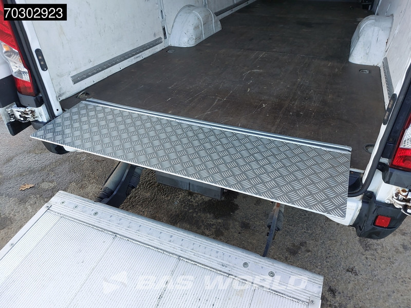 כלי רכב מסחרי עם לוח Iveco Daily 35S16 Laadklep Ramp Automaat L3H2 160PK Airco D'Hollandia APK 10-2026 Euro6 L3 Airco: תמונה 9 כלי רכב מסחרי עם לוח Iveco Daily 35S16 Laadklep Ramp Automaat L3H2 160PK Airco D'Hollandia APK 10-2026 Euro6 L3 Airco: תמונה 9