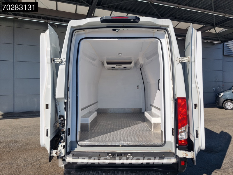 Iveco Daily 35S16 SCHADE/DAMAGE! Koelwagen Vriezer Automaat Thermo King V-300 MAX Airco Cruise Parkeersensoren Kühl Kühler Koel Koeler Kühlw - כלי רכב מסחרי לקירור: תמונה 3 Iveco Daily 35S16 SCHADE/DAMAGE! Koelwagen Vriezer Automaat Thermo King V-300 MAX Airco Cruise Parkeersensoren Kühl Kühler Koel Koeler Kühlw - כלי רכב מסחרי לקירור: תמונה 3