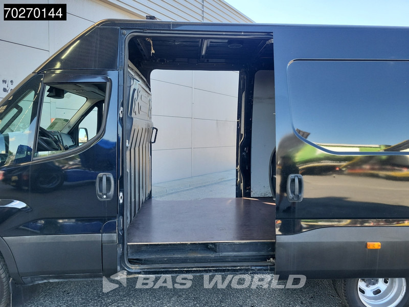 Iveco Daily 50C18 3.0L 180PK Dubbellucht 2x Schuifdeur L2H2 Euro6 Camera Airco Cruise L2 12m3 Airco Cruise control - כלי רכב מסחרי עם לוח: תמונה 3 Iveco Daily 50C18 3.0L 180PK Dubbellucht 2x Schuifdeur L2H2 Euro6 Camera Airco Cruise L2 12m3 Airco Cruise control - כלי רכב מסחרי עם לוח: תמונה 3