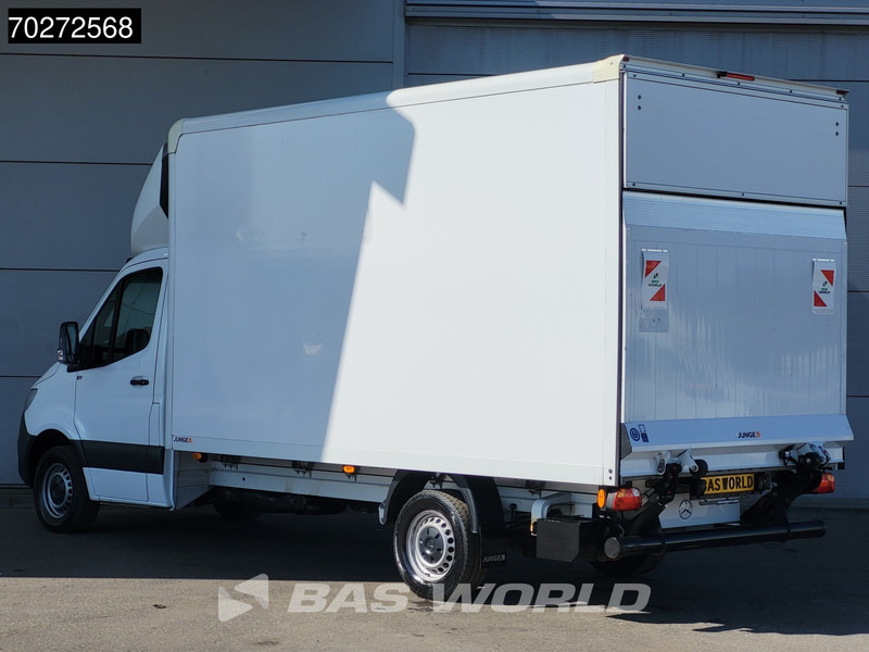 Mercedes-Benz Sprinter 317 CDI Automaat Bakwagen Laadklep Camera Airco Koffer Meubelbak 20m3 Airco - כלי רכב מסחרי עם תיבה: תמונה 5 Mercedes-Benz Sprinter 317 CDI Automaat Bakwagen Laadklep Camera Airco Koffer Meubelbak 20m3 Airco - כלי רכב מסחרי עם תיבה: תמונה 5