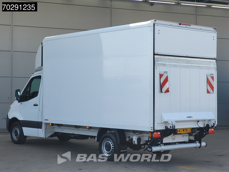 Mercedes-Benz Sprinter 317 CDI Automaat Bakwagen Laadklep Camera Airco Koffer Meubelbak 21m3 Airco - כלי רכב מסחרי עם תיבה: תמונה 2 Mercedes-Benz Sprinter 317 CDI Automaat Bakwagen Laadklep Camera Airco Koffer Meubelbak 21m3 Airco - כלי רכב מסחרי עם תיבה: תמונה 2