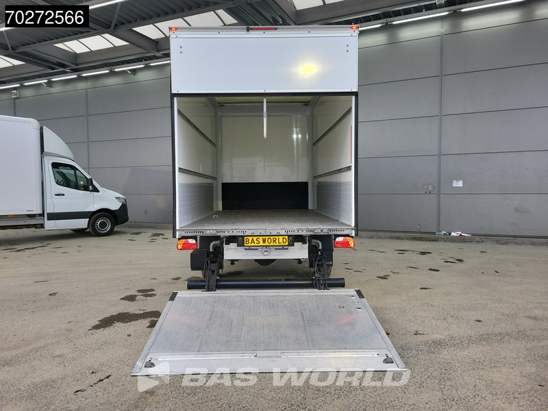 Mercedes-Benz Sprinter 317 CDI Bakwagen Automaat Laadklep Camera Meubelbak Koffer LBW 20m3 Airco - כלי רכב מסחרי עם תיבה: תמונה 3 Mercedes-Benz Sprinter 317 CDI Bakwagen Automaat Laadklep Camera Meubelbak Koffer LBW 20m3 Airco - כלי רכב מסחרי עם תיבה: תמונה 3