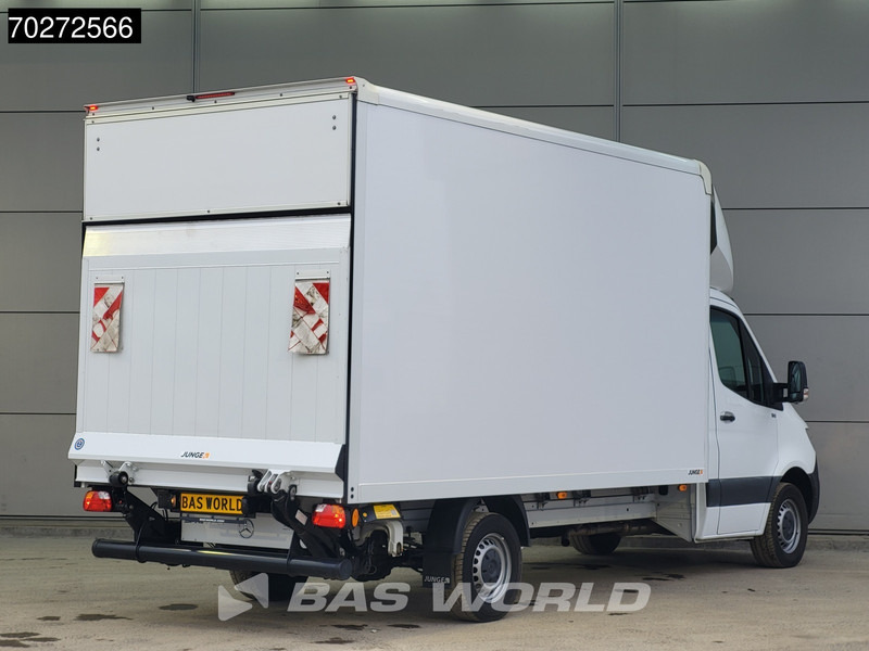 Mercedes-Benz Sprinter 317 CDI Bakwagen Automaat Laadklep Camera Meubelbak Koffer LBW 20m3 Airco - כלי רכב מסחרי עם תיבה: תמונה 5 Mercedes-Benz Sprinter 317 CDI Bakwagen Automaat Laadklep Camera Meubelbak Koffer LBW 20m3 Airco - כלי רכב מסחרי עם תיבה: תמונה 5