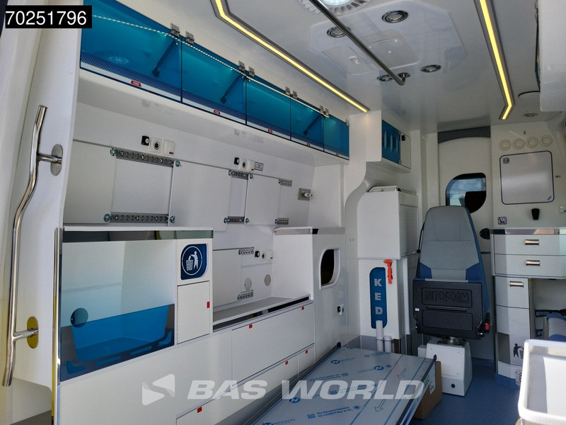 Mercedes-Benz Sprinter 319 CDI Automaat L2H2 New! Ambulance Ziekenwagen Rettungswagen Krankenwagen 10m3 Airco Cruise control - אמבולנס: תמונה 5 Mercedes-Benz Sprinter 319 CDI Automaat L2H2 New! Ambulance Ziekenwagen Rettungswagen Krankenwagen 10m3 Airco Cruise control - אמבולנס: תמונה 5