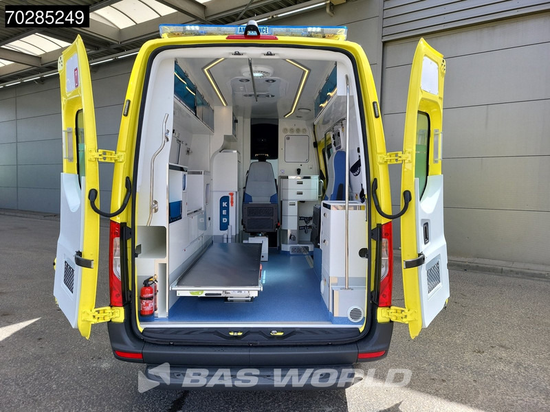 Mercedes-Benz Sprinter 319 CDI Automaat Nieuw! Complete Ambulance Ziekenwagen Rettungswagen Krankenwagen 11m3 Airco Cruise control - אמבולנס: תמונה 3 Mercedes-Benz Sprinter 319 CDI Automaat Nieuw! Complete Ambulance Ziekenwagen Rettungswagen Krankenwagen 11m3 Airco Cruise control - אמבולנס: תמונה 3