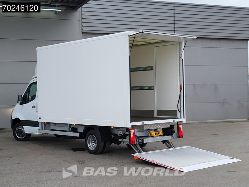 Mercedes-Benz Sprinter 515 CDI Automaat 1000kg Laadklep Dubbellucht Bakwagen MBUX Airco Cruise MBUX Koffer Meubelbak 21m3 Airco Cruise control - כלי רכב מסחרי עם תיבה: תמונה 5 Mercedes-Benz Sprinter 515 CDI Automaat 1000kg Laadklep Dubbellucht Bakwagen MBUX Airco Cruise MBUX Koffer Meubelbak 21m3 Airco Cruise control - כלי רכב מסחרי עם תיבה: תמונה 5