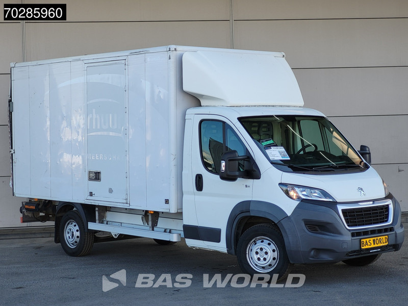 Peugeot Boxer 150PK Trekhaak D'Hollandia Laadklep Zijdeur Bakwagen Navi Airco Cruise Lat om Lat Euro5 Meubelbak Koffer 18m3 Airco Trekhaak Cruise co - כלי רכב מסחרי עם תיבה: תמונה 5 Peugeot Boxer 150PK Trekhaak D'Hollandia Laadklep Zijdeur Bakwagen Navi Airco Cruise Lat om Lat Euro5 Meubelbak Koffer 18m3 Airco Trekhaak Cruise co - כלי רכב מסחרי עם תיבה: תמונה 5