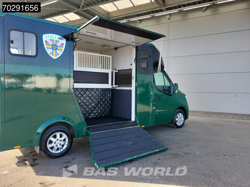Renault Master 180PK Paardenwagen Hengstenuitvoering Automaat 180PK Trekhaak LED Airco Cruise Camera Euro6 Horsetruck Horse Airco Trekhaak Cruise con - כלי רכב מסחרי: תמונה 3 Renault Master 180PK Paardenwagen Hengstenuitvoering Automaat 180PK Trekhaak LED Airco Cruise Camera Euro6 Horsetruck Horse Airco Trekhaak Cruise con - כלי רכב מסחרי: תמונה 3