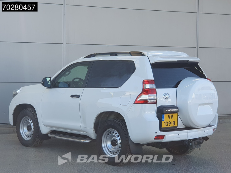 Toyota Land Cruiser 2.8 D-4D 177 PK Euro6 3DRS VAN 3.5t trekhaak Warn Lier Airco PDC 2m3 Airco Trekhaak - כלי רכב מסחרי קטן: תמונה 2 Toyota Land Cruiser 2.8 D-4D 177 PK Euro6 3DRS VAN 3.5t trekhaak Warn Lier Airco PDC 2m3 Airco Trekhaak - כלי רכב מסחרי קטן: תמונה 2