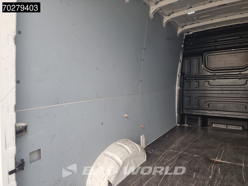 Volkswagen E-Crafter 136pk Elektrisch Automaat L3H3 115 WLTP 36kWh LED Airco Cruise Camera Parkeersensoren L2H2 11m3 Airco Cruise control - כלי רכב מסחרי עם לוח, כלי רכב מסחרי חשמלי: תמונה 5 Volkswagen E-Crafter 136pk Elektrisch Automaat L3H3 115 WLTP 36kWh LED Airco Cruise Camera Parkeersensoren L2H2 11m3 Airco Cruise control - כלי רכב מסחרי עם לוח, כלי רכב מסחרי חשמלי: תמונה 5