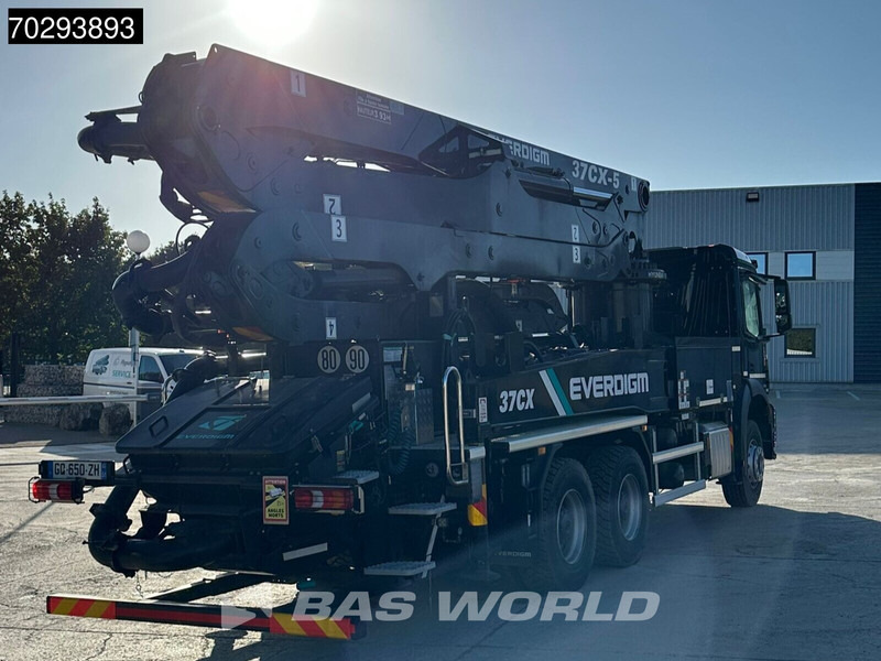 Mercedes-Benz Arocs 2840 Arocs 6X4 Unused! Everdigm 37CX-5 concrete pump Steel Suspension Automatic Euro 6 - משאית משאבת בטון: תמונה 5 Mercedes-Benz Arocs 2840 Arocs 6X4 Unused! Everdigm 37CX-5 concrete pump Steel Suspension Automatic Euro 6 - משאית משאבת בטון: תמונה 5