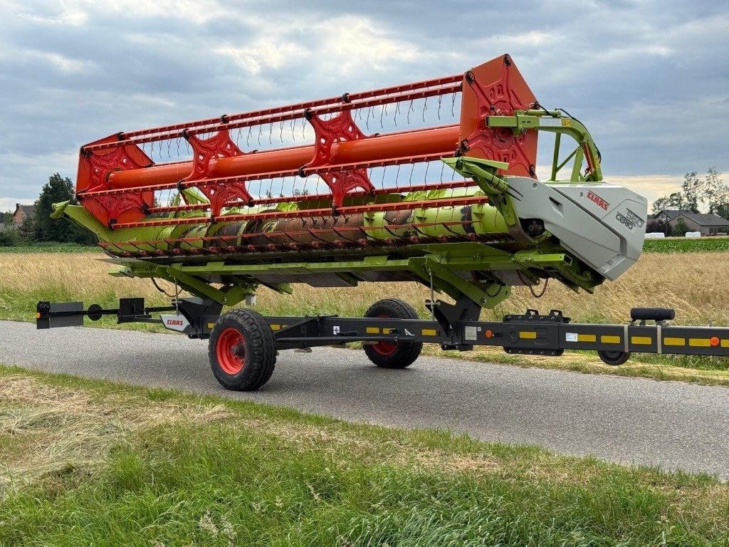 Claas 560 Cerio - צרופת מקצרה: תמונה 1 Claas 560 Cerio - צרופת מקצרה: תמונה 1