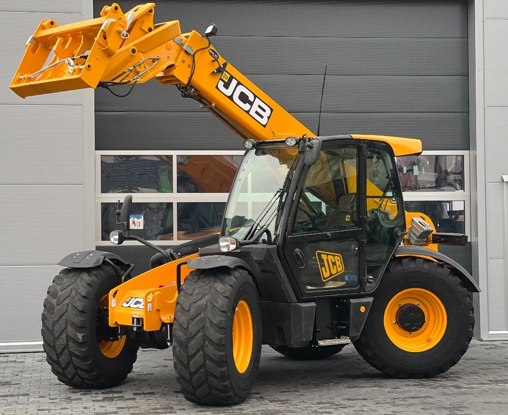 JCB 541-70 Agri Plus - מפעיל טלסקופי: תמונה 1 JCB 541-70 Agri Plus - מפעיל טלסקופי: תמונה 1