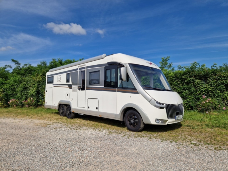 Carthago Chic C-Line I 5.9 XL LE - רכב ממונע משולב: תמונה 1 Carthago Chic C-Line I 5.9 XL LE - רכב ממונע משולב: תמונה 1