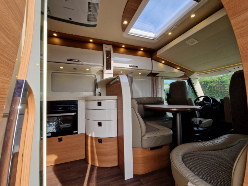 Carthago Chic C-Line I 5.9 XL LE - רכב ממונע משולב: תמונה 4 Carthago Chic C-Line I 5.9 XL LE - רכב ממונע משולב: תמונה 4