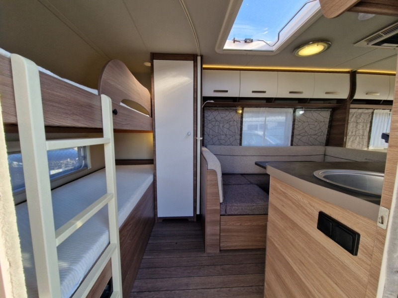 Knaus Sport 550 FSK - קרוואן נגרר: תמונה 4 Knaus Sport 550 FSK - קרוואן נגרר: תמונה 4