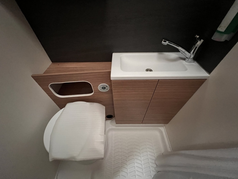 חָדָשׁ קרוואן נגרר Weinsberg CaraOne 480 QDK: תמונה 10 חָדָשׁ קרוואן נגרר Weinsberg CaraOne 480 QDK: תמונה 10