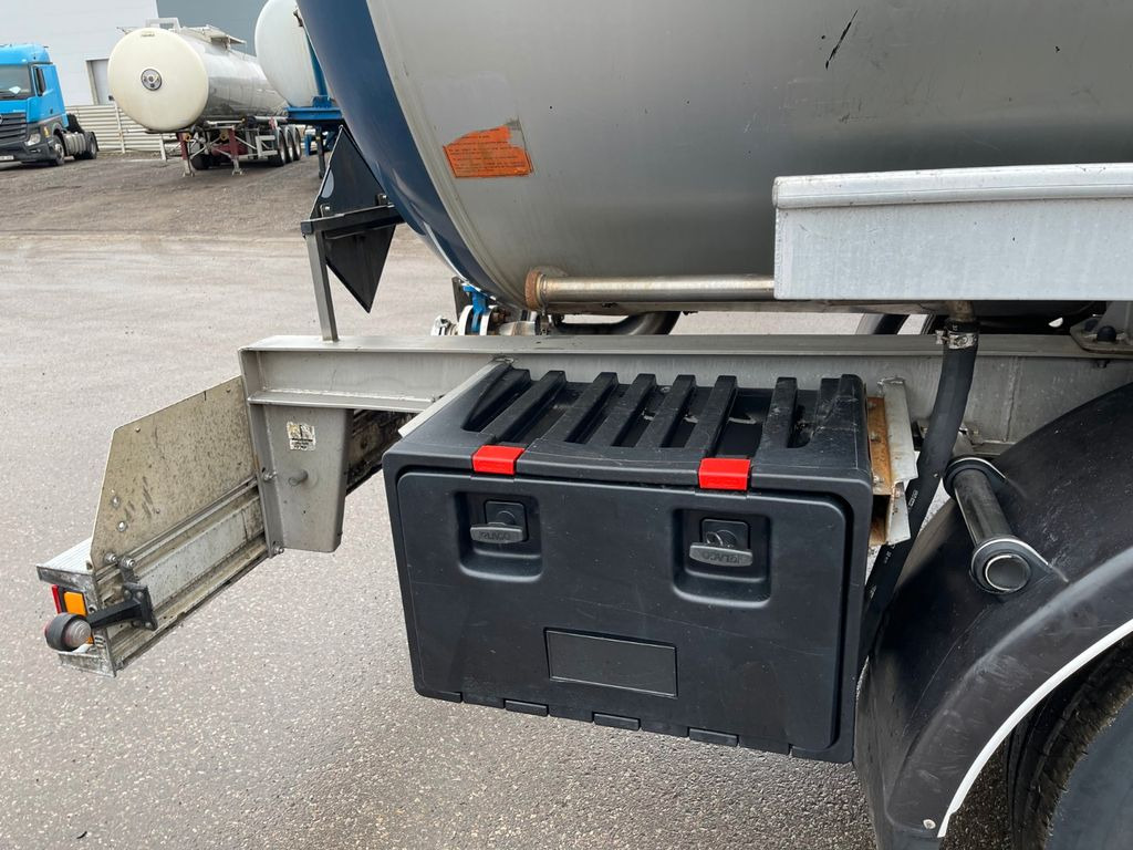 Magyar ADR 7 units - סמיטריילר מכל: תמונה 5 Magyar ADR 7 units - סמיטריילר מכל: תמונה 5