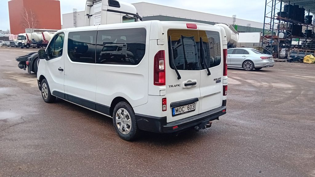 Renault Trafic Combi L2H1 3,0t Life - מיניבוס, כלי רכב מסחרי לנוסעים: תמונה 3 Renault Trafic Combi L2H1 3,0t Life - מיניבוס, כלי רכב מסחרי לנוסעים: תמונה 3