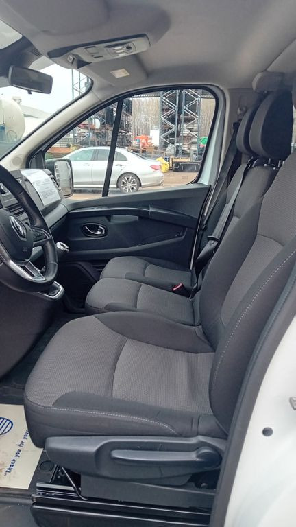 מיניבוס, כלי רכב מסחרי לנוסעים Renault Trafic Combi L2H1 3,0t Life: תמונה 13 מיניבוס, כלי רכב מסחרי לנוסעים Renault Trafic Combi L2H1 3,0t Life: תמונה 13