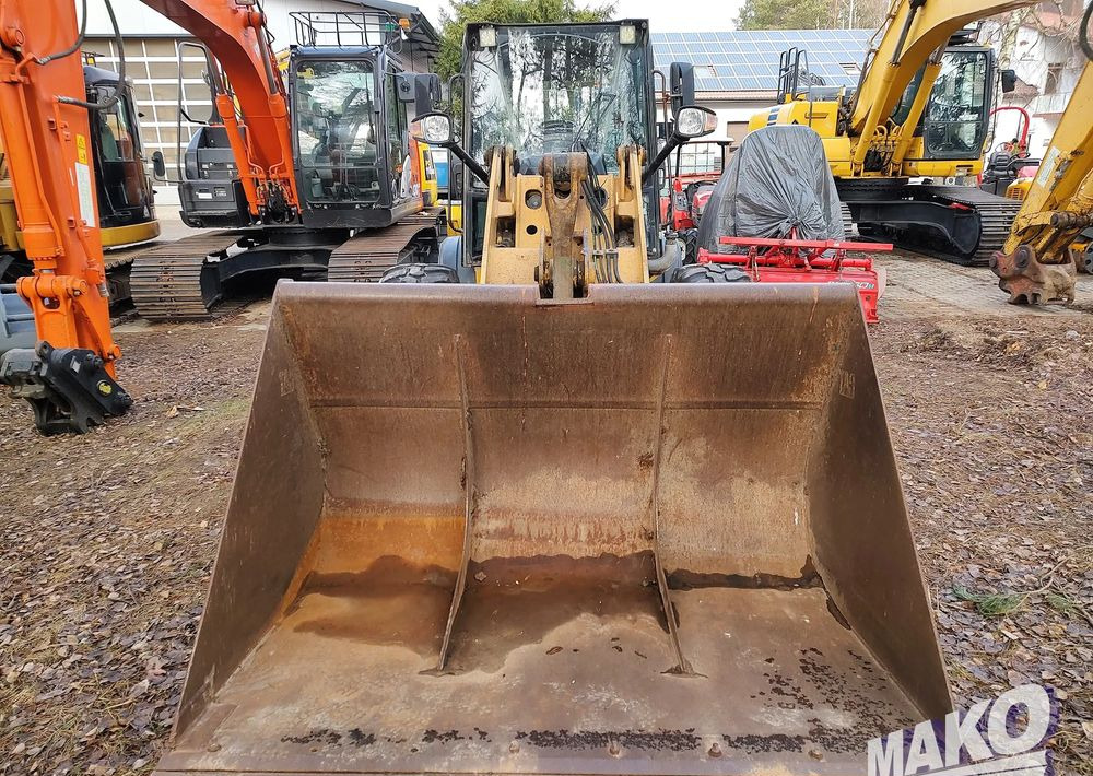 Caterpillar 906M - מעמיס גלגלים: תמונה 4 Caterpillar 906M - מעמיס גלגלים: תמונה 4